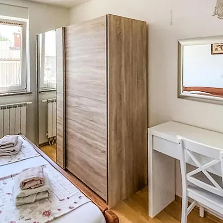 Lovely In With Kitchen * Pula